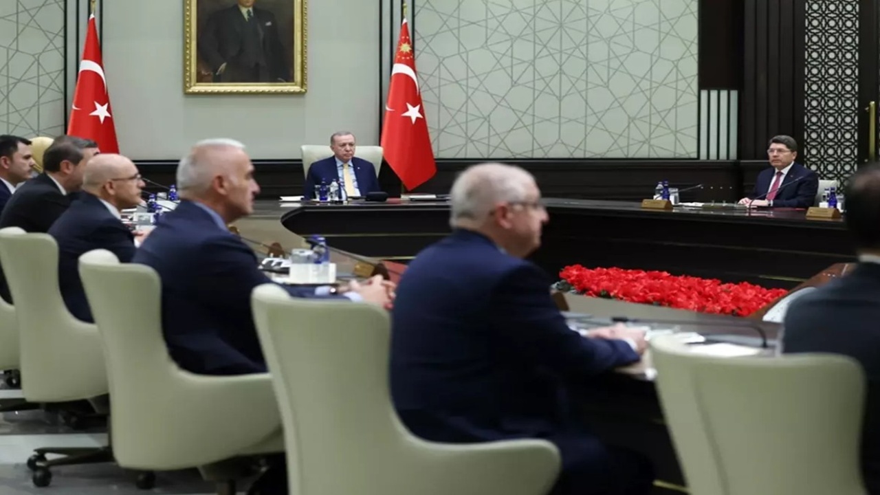 Kabine toplantısı başladı: Beştepe’de kritik başlıklar masada